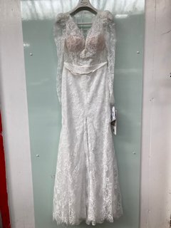 NICOLE MILANO FARLEY CHANTILLY BEADS LACE V-NECK SPLIT LEG WEDDING DRESS IN OFF WHITE - UK 12 - RRP £2,285.00: LOCATION - A0