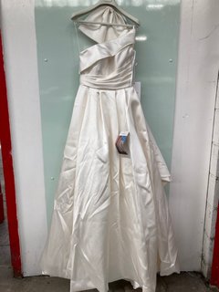 PRONOVIAS NICOSIA MIKADO SATIN V-NECK ONE SHOULDER WEDDING DRESS IN OFF WHITE - UK 8 - RRP £1,499.99: LOCATION - A0