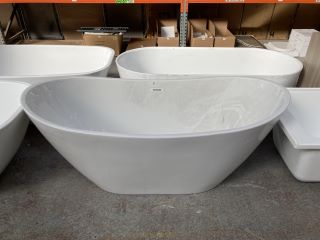 1700 X 800MM MODERN TWIN SKINNED DOUBLE ENDED SLIPPER STYLE BATH WITH INTEGRAL WHITE SPRUNG WASTE & OVERFLOW - RRP £1418: LOCATION - C2