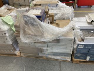 PALLET OF ASSORTED TILES TO INCLUDE 400 X 250MM LIGHT GREY WALL TILES - RRP £1400: LOCATION - D1 (KERBSIDE PALLET DELIVERY)