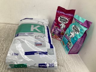 3 X ASSORTED PET FOOD ITEMS TO INCLUDE BARKING HEADS GRAIN FREE ALL HOUNDER MEDIUM SIZE KIBBLE FOR ADULT DOGS :BBE 07/25: LOCATION - E12