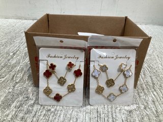 BOX OF ASSORTED FASHION JEWELLERY IN VARIOUS COLOURS: LOCATION - G9