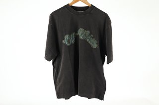 OFF-WHITE BACCHU SKATE T-SHIRT IN BLACK COLLEGE - SIZE MEDIUM - RRP £445: LOCATION - BOOTH