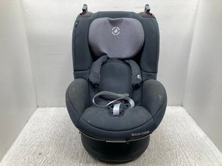 MAXI COSI TITAN CHILDRENS CAR SEAT IN BLACK - RRP £189.99: LOCATION - G15