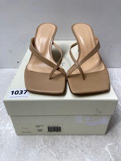 PAIR OF THERESA NUDE LEATHER HEELS SIZE: UK 3 - RRP £315: LOCATION - BR2