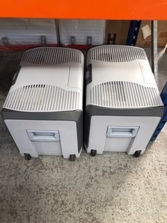 2 X ELECTRIC COOL BOXES IN GREY 40L - COMBINED RRP £190: LOCATION - BR8