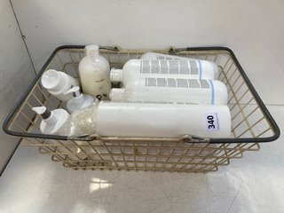 (COLLECTION ONLY) QTY OF ASSORTED TOILETRIES TO INCLUDE DS COLOUR SHAMPOO 1000ML: LOCATION - A1T