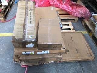 PALLET OF ASSORTED FURNITURE COMPONENTS TO INCLUDE DENVER 3 DRAWER BEDSIDE CHEST: LOCATION - B8