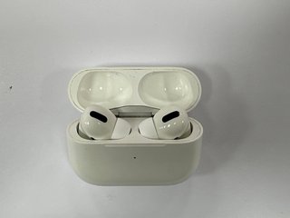 APPLE AIRPOD PROS EARBUDS IN WHITE: MODEL NO A2190 A2084 A2083 (WITH WIRELESS CHARGING CASE) [JPTM114055]