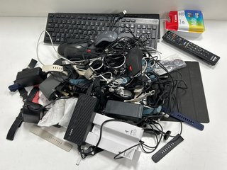 BOX OF ASSORTED ITEMS TO INCLUDE KEYBOARDS, MICE, SMARTWATCH STRAPS & TECH ITEMS. (UNIT ONLY) [JPTM114103]