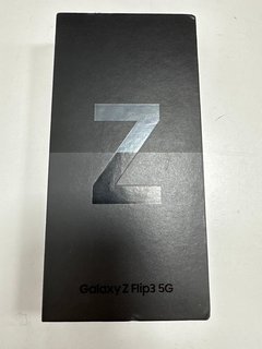 SAMSUNG GALAXY Z FLIP 3 5G 128GB SMARTPHONE IN CREAM: MODEL NO SM-F711B (WITH BOX & CHARGE CABLE, PHONE SHOWS SIGNS OF COSMETIC DAMAGE) [JPTM114591]