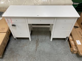 JOHN LEWIS & PARTNERS WILTON DRESSING TABLE IN WHITE - RRP £349: LOCATION - A7