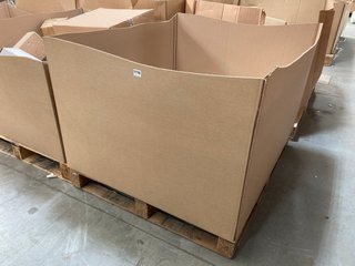 PALLET OF ASSORTED WHITE GOODS SPARE PARTS AND COMPONENTS: LOCATION - C10 (KERBSIDE PALLET DELIVERY)