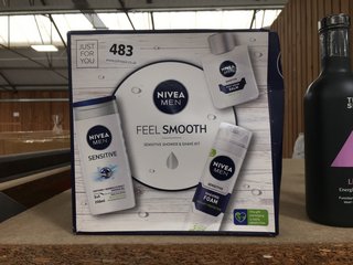 (COLLECTION ONLY) NIVEA FEEL SMOOTH SENSITIVE SHOWER & SHAVE KIT: LOCATION - BR8