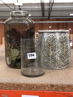 QTY OF ASSORTED HOUSEHOLD ITEMS TO INCLUDE CLEAR GLASS CANDLE HOLDER & SMALL DECORATIVE PLANTS: LOCATION - BR9
