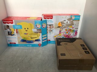 3 X ASSORTED BABY ITEMS TO INCLUDE FISHER PRICE DELUXE KICK AND PLAY PIANO GYM: LOCATION - E7