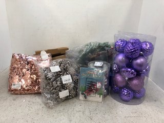 QTY OF ASSORTED CHRISTMAS ITEMS TO INCLUDE STRETCHY FATHER CHRISTMAS , QTY OF ASSORTED SIZE AND COLOUR BAUBLE PACKS: LOCATION - E13