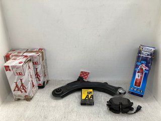 QTY OF ASSORTED VEHICLE ITEMS TO INCLUDE EQUIP POWDER FIRE 1KG EXTINGUISHER: LOCATION - E14