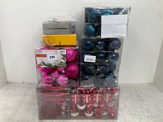 QTY OF ASSORTED CHRISTMAS DECORATIONS TO INCLUDE QTY OF ASSORTED SIZE AND COLOUR BAUBLE PACKS: LOCATION - E14
