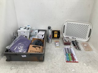 QTY OF ASSORTED ITEMS TO INCLUDE CHEF AID CAN OPENER: LOCATION - E16