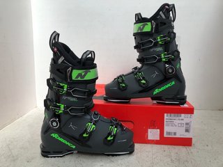 NORDICA SPEED MACHINE 3 120 SNOW BOOTS IN ANTHRACITE/BLACK/GREEN SIZE: 8.5 RRP - £400: LOCATION - E1