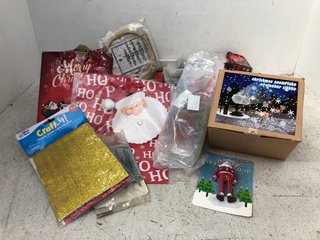 QTY OF ASSORTED ITEMS TO INCLUDE STRETCHY FATHER CHRISTMAS TOY: LOCATION - F4