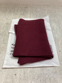 BELLEMERE BURGUNDY RIBBED UNISEX CASHMERE SCARF RRP £351: LOCATION - AR9