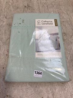 CATHERINE LANSFIELD DOUBLE DUVET SET IN MINT GREEN: LOCATION - AR11