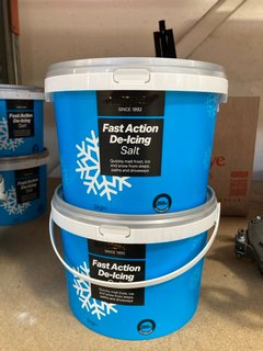2 X TUBS OF FAST ACTION DE-ICING SALT: LOCATION - BR13