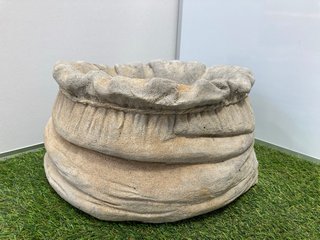 (COLLECTION ONLY) STONEWORKS DECORATIVE PLANTER: LOCATION - B3