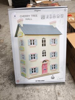 DAISYLANE CHERRY TREE HALL DOLLS HOUSE IN WOOD 3+ RRP £269: LOCATION - B1