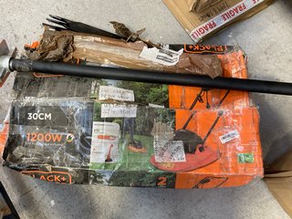 QTY OF ASSORTED ITEMS TO INCLUDE BLACK AND DECKER 1200W LAWNMOWER & SCAFFOLD POLE BRACKET: LOCATION - BR9
