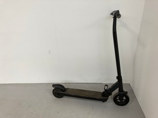 (COLLECTION ONLY) SCHWINN ELECTRIC SCOOTER IN BLACK: LOCATION - B7