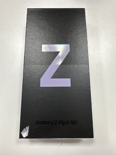 SAMSUNG GALAXY Z FLIP 3 5G 128GB SMARTPHONE IN PHANTOM BLACK: MODEL NO SM-F711B (WITH BOX & CHARGE CABLE, PHONE SHOWS SIGNS OF COSMETIC DAMAGE) [JPTM114414]. THIS PRODUCT IS FULLY FUNCTIONAL AND IS P