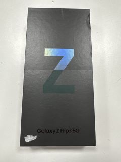 SAMSUNG GALAXY Z FLIP 3 5G 256GB SMARTPHONE IN PHANTOM BLACK: MODEL NO SM-F711B (WITH BOX & CHARGE CABLE, PHONE SHOWS SIGNS OF COSMETIC DAMAGE) [JPTM114347]. THIS PRODUCT IS FULLY FUNCTIONAL AND IS P
