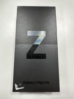 SAMSUNG GALAXY Z FLIP 3 5G 256GB SMARTPHONE IN PHANTOM BLACK: MODEL NO SM-F711B (WITH BOX & CHARGE CABLE, PHONE SHOWS SIGNS OF COSMETIC DAMAGE) [JPTM114342]. THIS PRODUCT IS FULLY FUNCTIONAL AND IS P