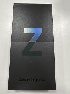 SAMSUNG GALAXY Z FLIP 3 5G 128GB SMARTPHONE IN PHANTOM BLACK: MODEL NO SM-F711B (WITH BOX & CHARGE CABLE, PHONE SHOWS SIGNS OF COSMETIC DAMAGE) [JPTM114523]. THIS PRODUCT IS FULLY FUNCTIONAL AND IS P