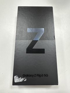 SAMSUNG GALAXY Z FLIP 3 5G 128GB SMARTPHONE IN PHANTOM BLACK: MODEL NO SM-F711B (WITH BOX & CHARGE CABLE, PHONE SHOWS SIGNS OF COSMETIC DAMAGE) [JPTM114413]. THIS PRODUCT IS FULLY FUNCTIONAL AND IS P