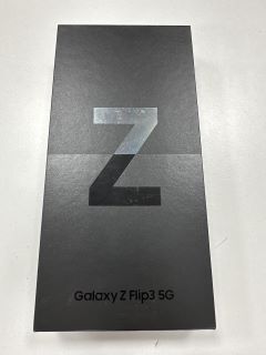 SAMSUNG GALAXY Z FLIP 3 5G 128GB SMARTPHONE IN PHANTOM BLACK: MODEL NO SM-F711B (WITH BOX & CHARGE CABLE, PHONE SHOWS SIGNS OF COSMETIC DAMAGE) [JPTM114578]. THIS PRODUCT IS FULLY FUNCTIONAL AND IS P