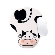 QTY OF ITEMS TO INCLUDE COW MOUSE  MAT: LOCATION - F