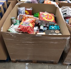 PALLET OF ASSORTED FOOD ITEMS TO INCLUDE WALKERS CLASSIC 12 PACK SOME ITEMS MAY BE PAST BBD: LOCATION - FLOOR(COLLECTION OR OPTIONAL DELIVERY AVAILABLE)