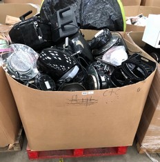 PALLET OF ASSORTED KITCHEN ITEMS TO INCLUDE SALTER AIR FRYER: LOCATION - FLOOR(COLLECTION OR OPTIONAL DELIVERY AVAILABLE)