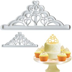 QTY OF ASSORTED ITEMS TO INCLUDE IQIQI CROWN COOKIE CUTTERS SET SET OF 2 RRP £615::: LOCATION - C RACK
