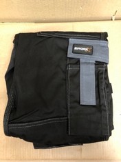 QTY OF ASSORTED ITEMS TO INCLUDE MENS WORK CARGO/JEAN TROUSERS WITH POCKETS. BLACK. UK 30-31. : LOCATION - C RACK