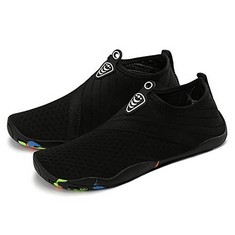 QTY OF ASSORTED ITEMS TO INCLUDE BAREFOOT WATER SHOES AQUA SPORTS SOCKS. BLACK. 9.5. TOTAL RRP £250: LOCATION - D RACK