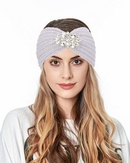 QTY OF ASSORTED ITEMS TO INCLUDE WINTER KNIT HEADBAND EAR WARMER. GREY. TOTAL RRP £455: LOCATION - D RACK
