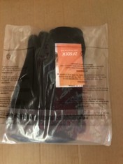 QTY OF ASSORTED ITEMS TO INCLUDE 4 PAIR SHORT ANKLE SOCKS. BLACK. TOTAL RRP £129: LOCATION - D RACK