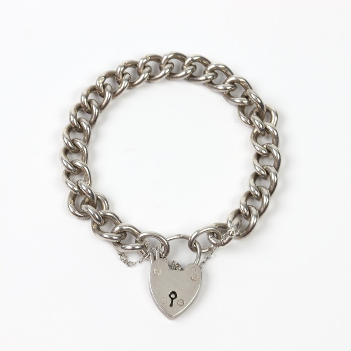 Silver Bracelet with Heart Padlock, 17cm, 41.2g (VAT Only Payable on Buyers Premium)