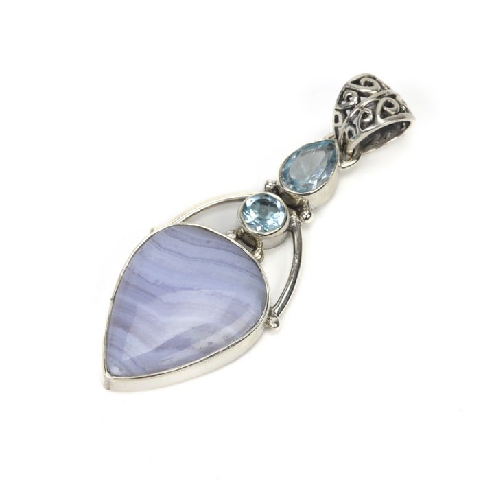 Silver Natural Lace Agate and Aquamarine Pendant, 5x1.7cm, 6.3g (VAT Only Payable on Buyers Premium)