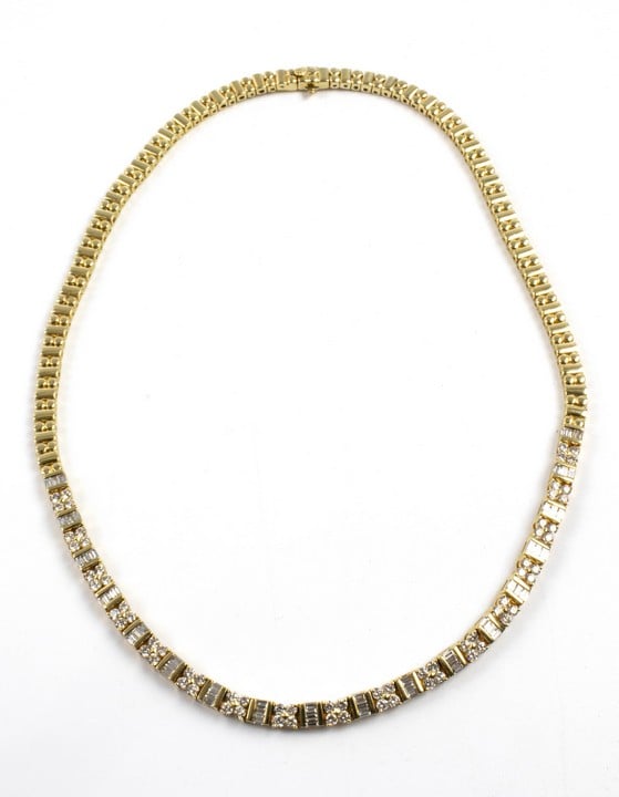 18K Yellow 4.34ct Diamond Necklace, 41cm, 44.8g.  Auction Guide: £3,500-£4,000 (VAT Only Payable on Buyers Premium)